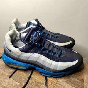 RARE Obsidian Blue and Gray Nike AirMax 95 Worn twice Mens US8